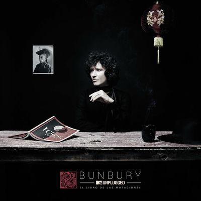The cover of MTV Unplugged: El Libro de las Mutaciones by Enrique Bunbury