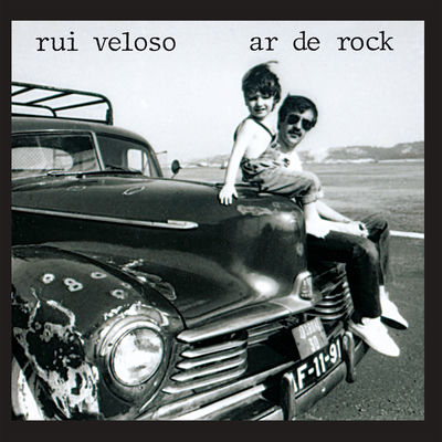 The cover of Ar de Rock by Rui Veloso