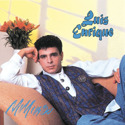 The cover of Mi Mundo by Luis Enrique